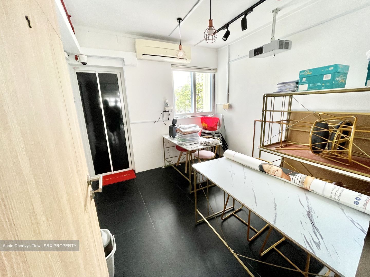 709 ANG MO KIO AVENUE 8 (D20), Shop House #494571671